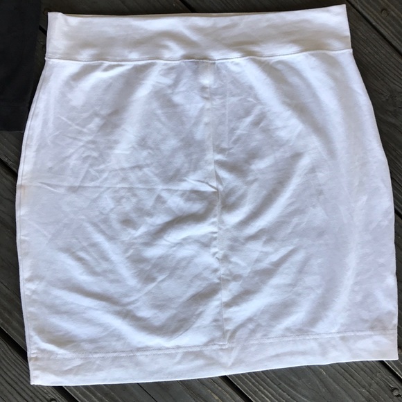 Moda International skirts - Picture 6 of 7